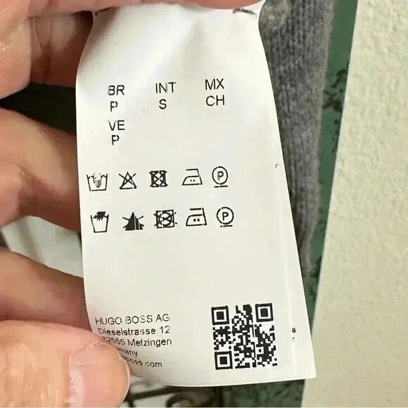 Men’s Hugo Boss” Stennor.” Light Gray soft and leighweight - Picture 7 of 7